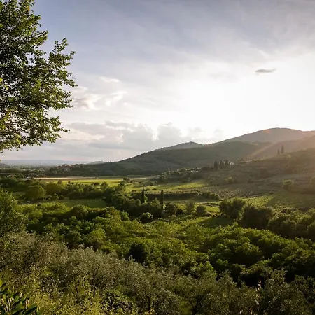 Sleeps 6 * Sant'Enea