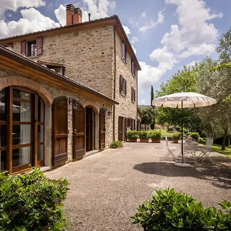 Sleeps 6 *